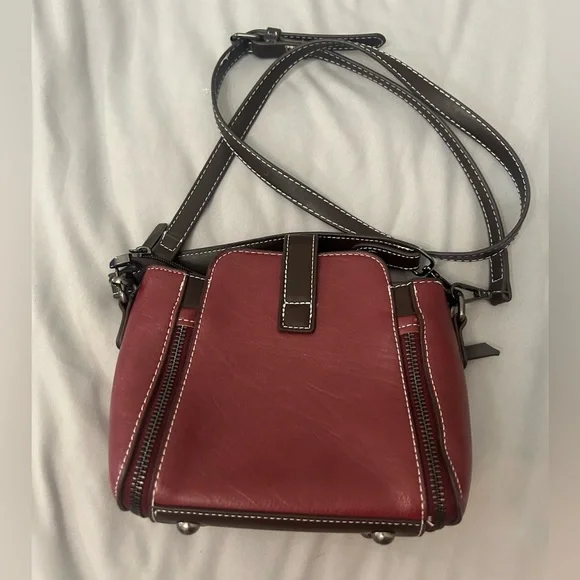 Metal Strap Zipper Crossbody Bag - Picture 2 of 11
